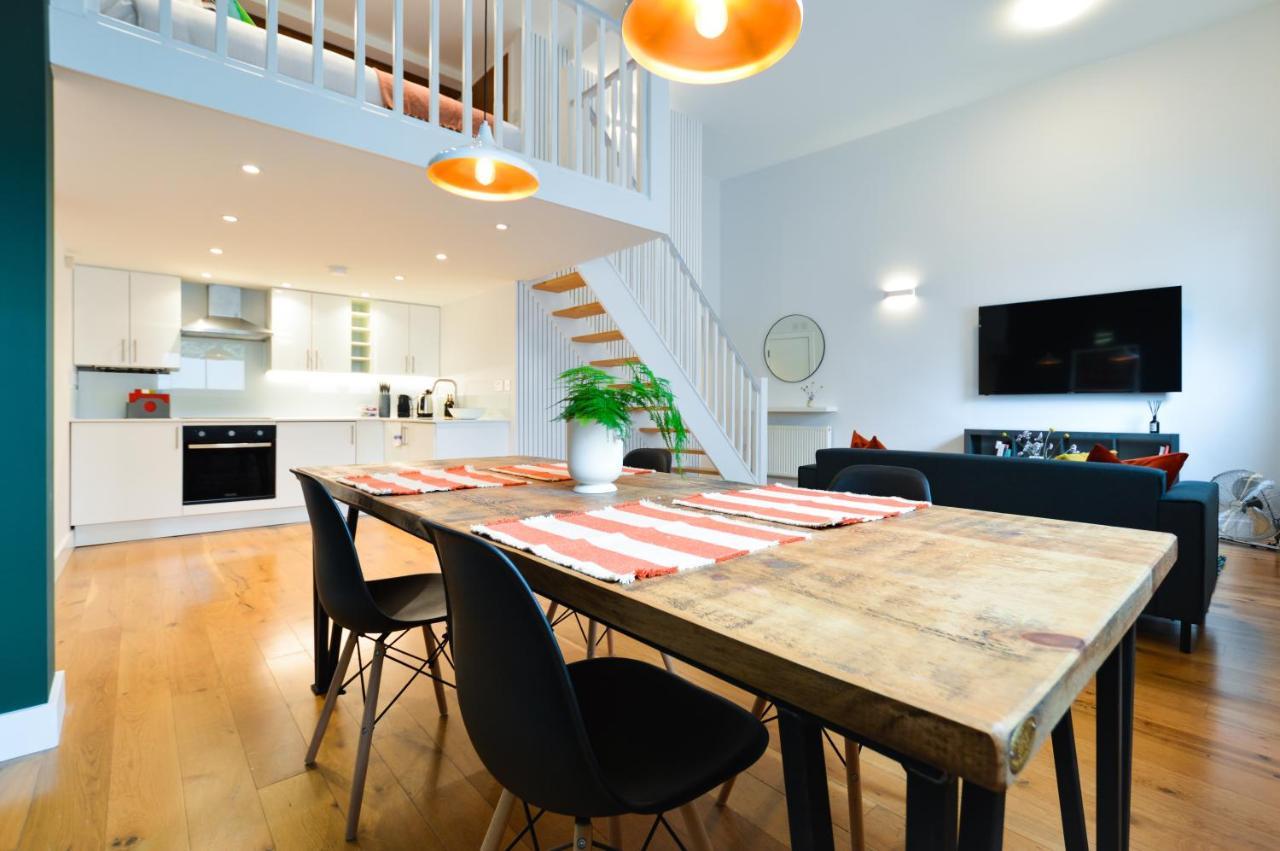 לונדון Spacious West Hampstead Apartment With Mezzanine Bedroom By Concept Apartments מראה חיצוני תמונה