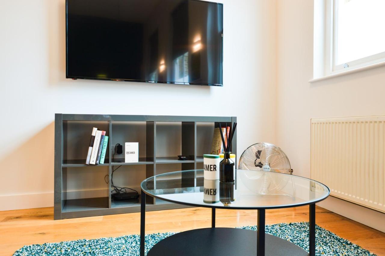 לונדון Spacious West Hampstead Apartment With Mezzanine Bedroom By Concept Apartments מראה חיצוני תמונה